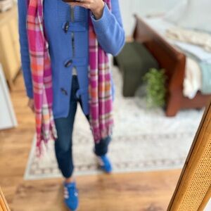 Vintage blue sweater with button details